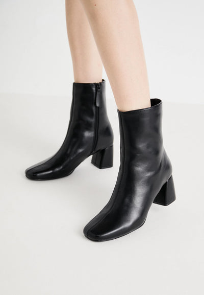 Brielle Black Ankle Boots