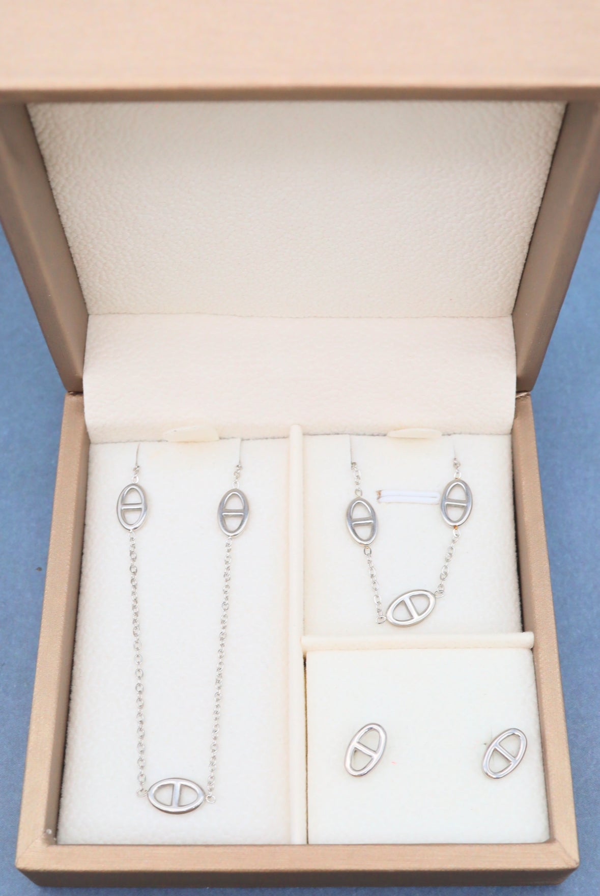 Silver Sia Jewellery Set