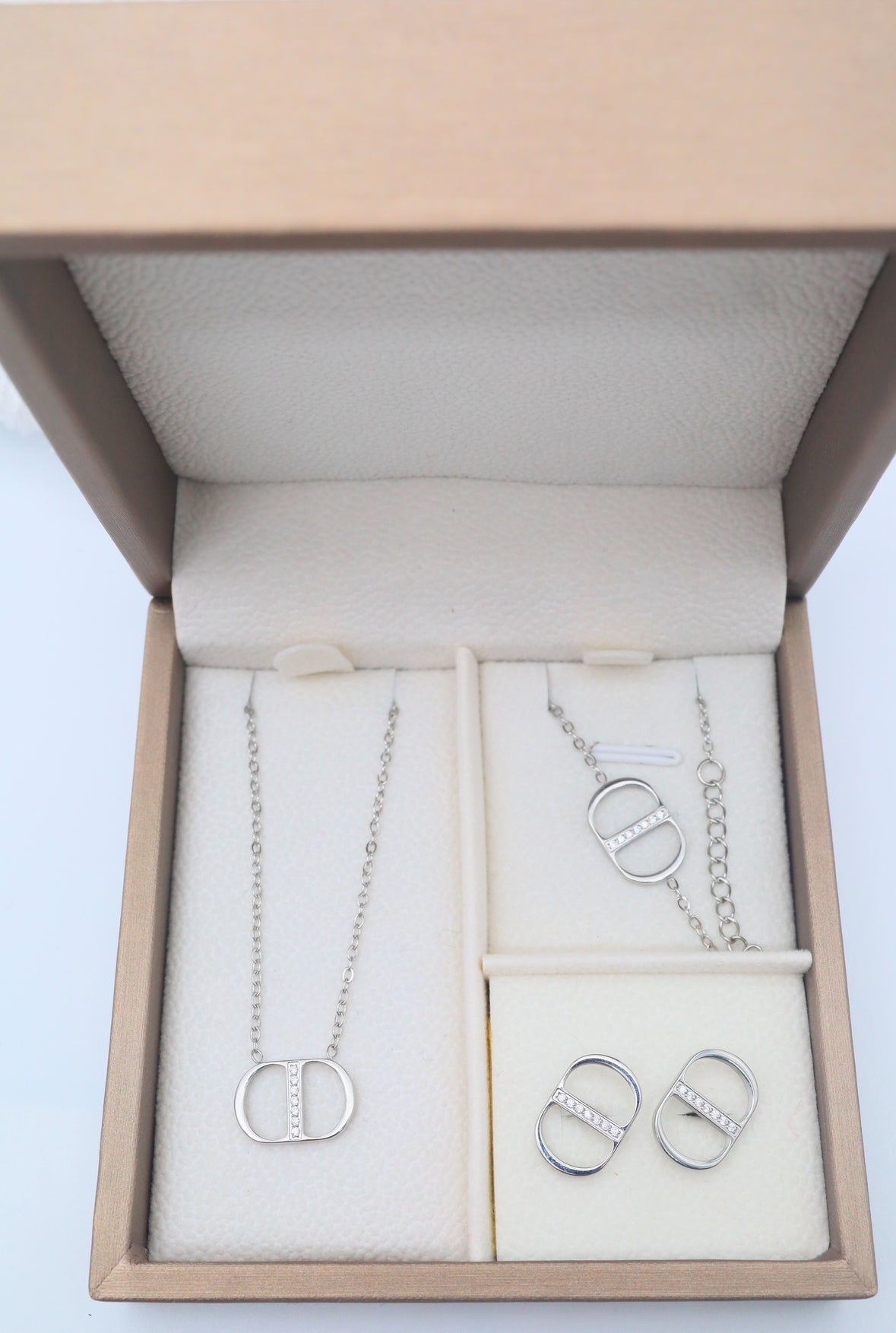 Silver Eclipse Jewellery Set