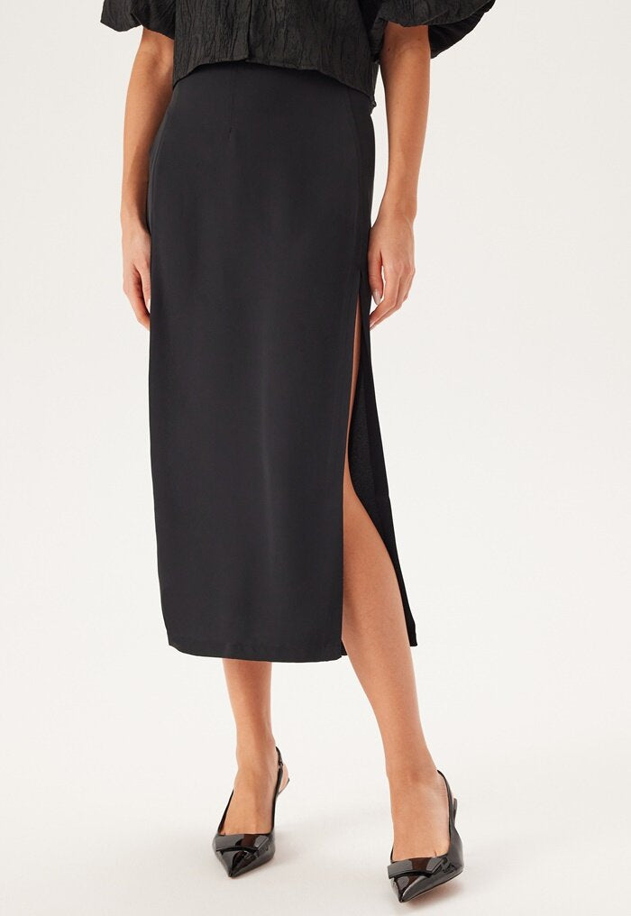 Slit front Skirt Black