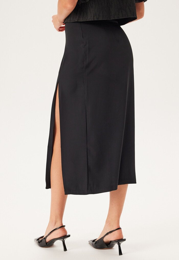 Slit front Skirt Black