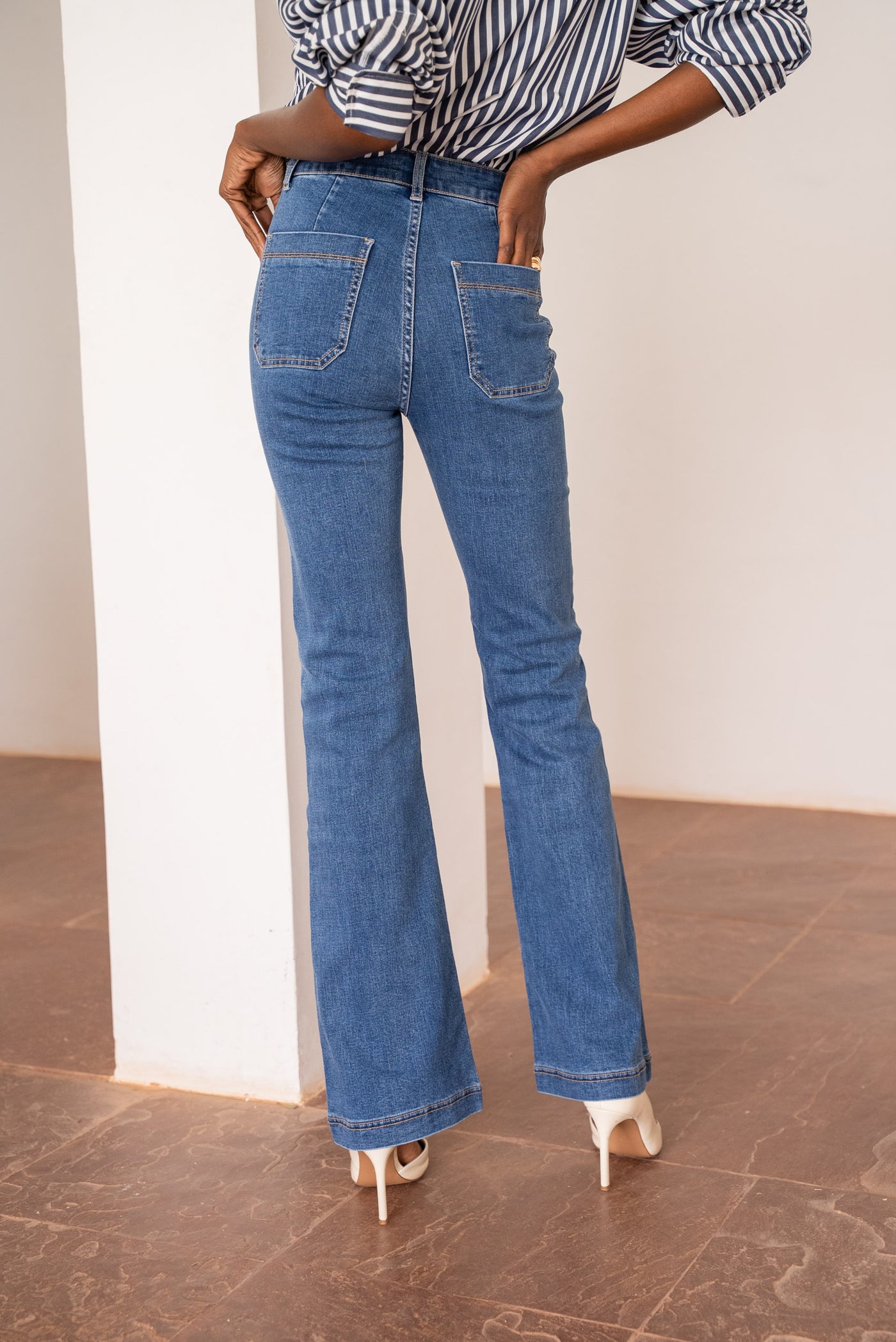 Single Button Pocket Front Jeans Mid