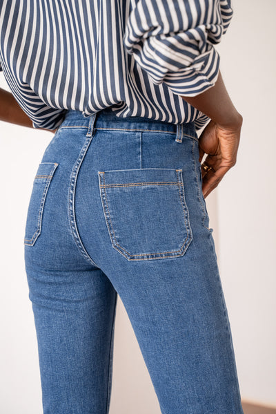 Single Button Pocket Front Jeans Mid