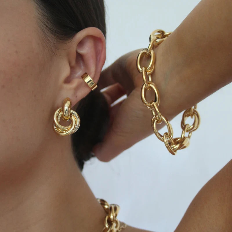 Statement Interlocking Earring