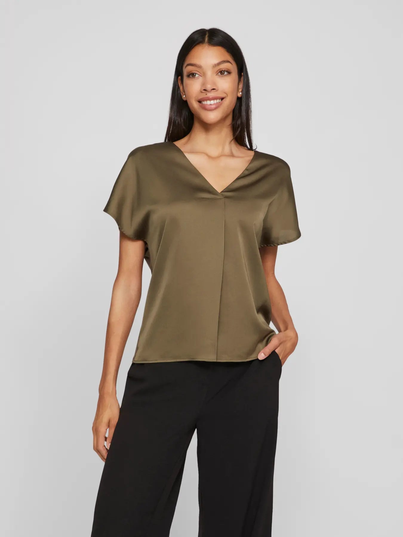 Viellette Satin V neck Olive