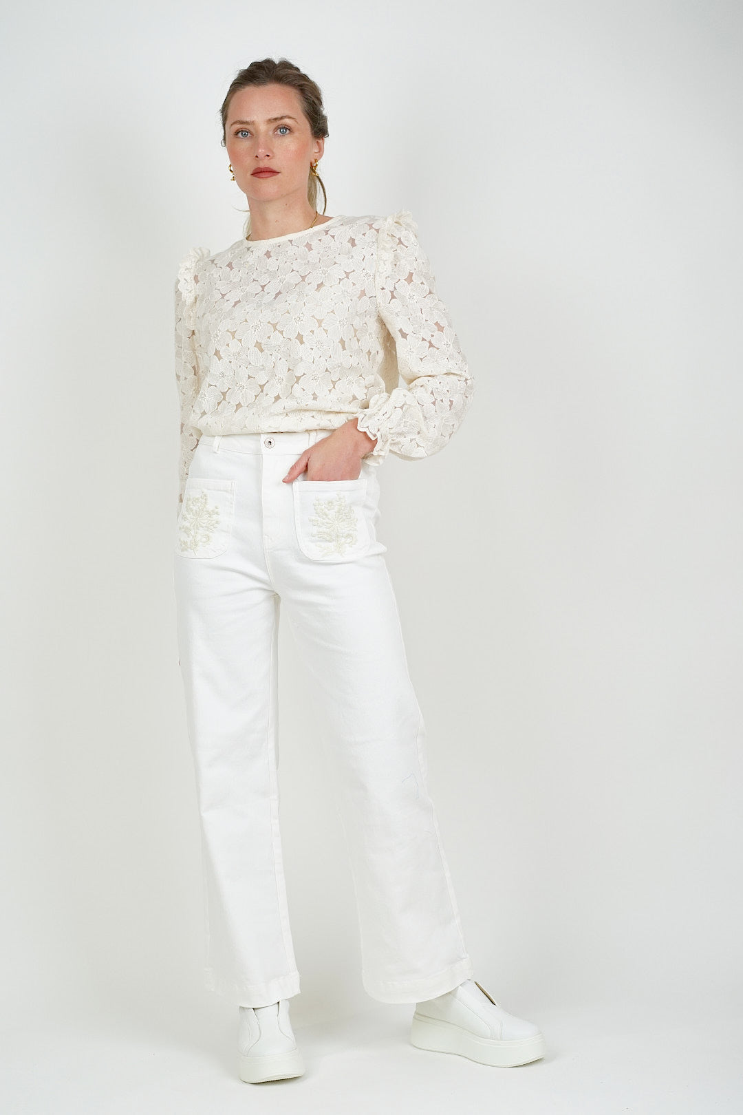 Embroidered White Jeans